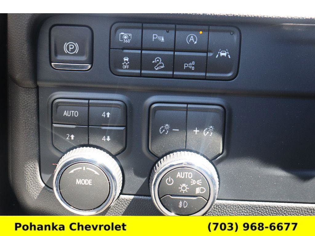 New 2026 Chevrolet Suburban Z71 image 14