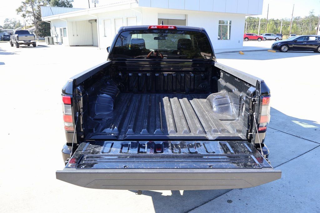 Used 2024 Nissan Frontier SV w/ Technology Package image 24