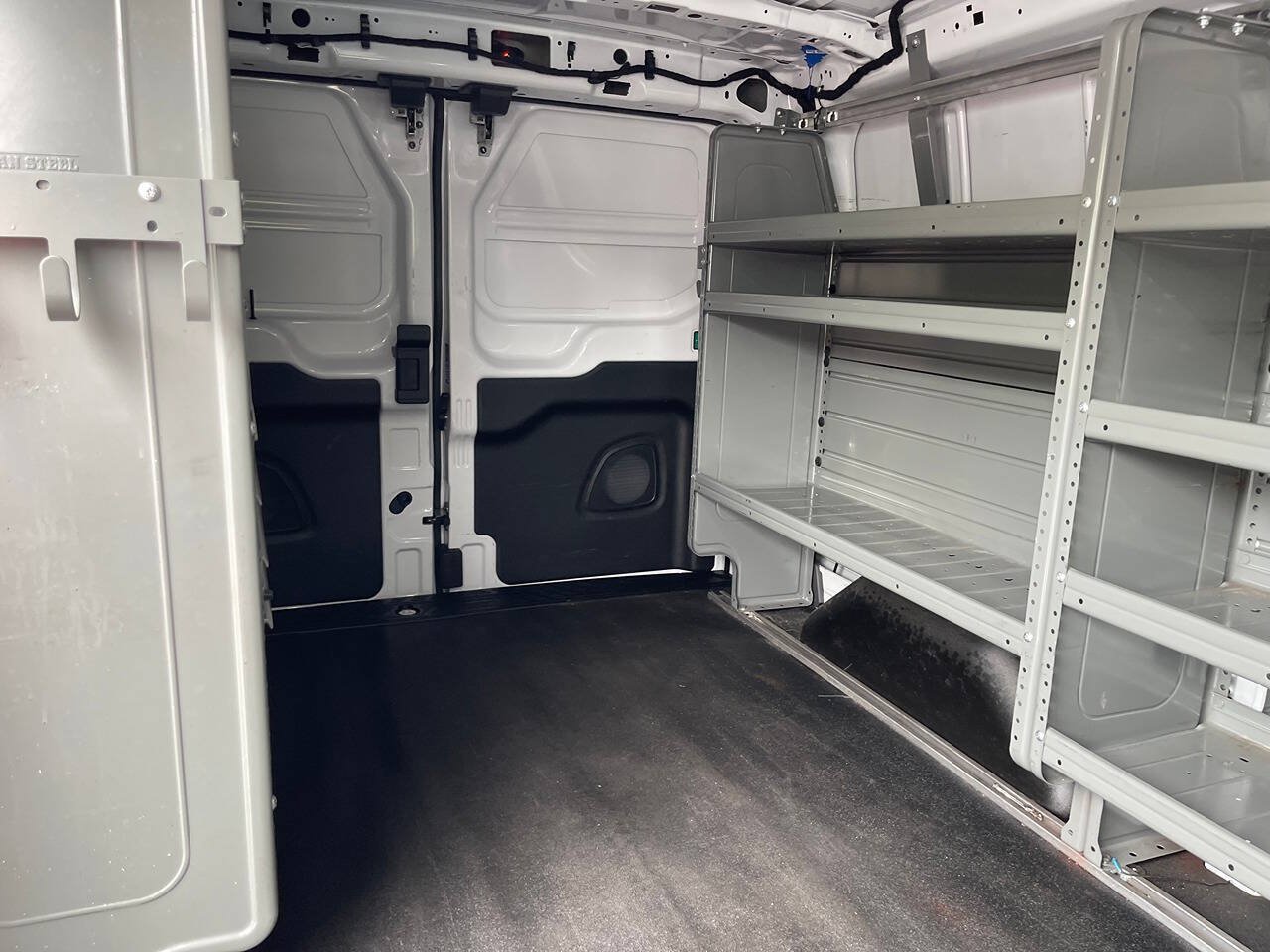 Used 2022 Ford Transit 150 Low Roof RWD image 30