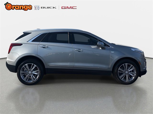 Used 2025 Cadillac XT5 Premium Luxury w/ Technology Package image 2