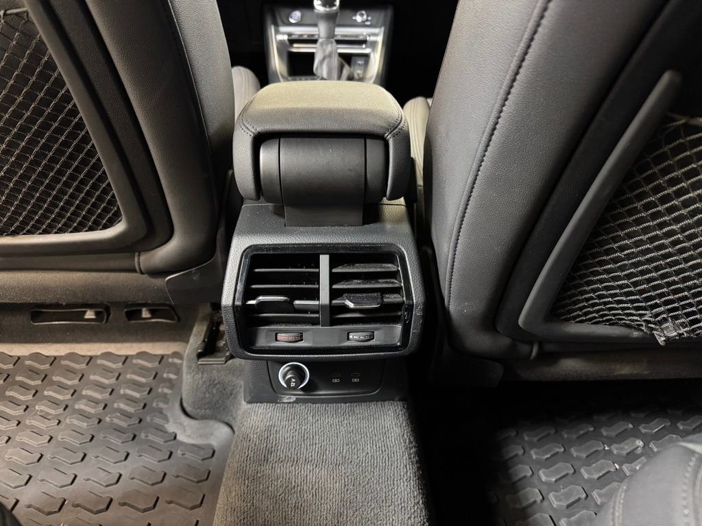 Used 2020 Audi Q3 2.0T Premium w/ Convenience Package image 18