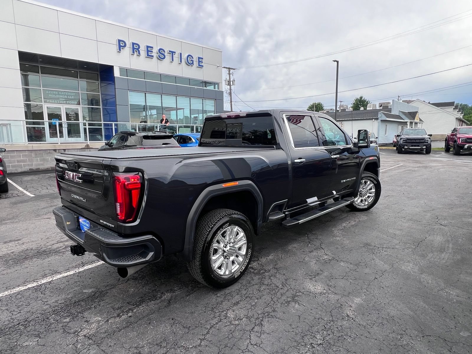 Used 2020 GMC Sierra 2500 Denali w/ Denali Ultimate Package AWD/4WD image 18