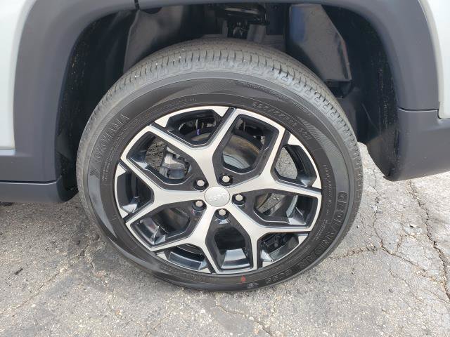 Used 2024 Jeep Compass Limited AWD/4WD image 28