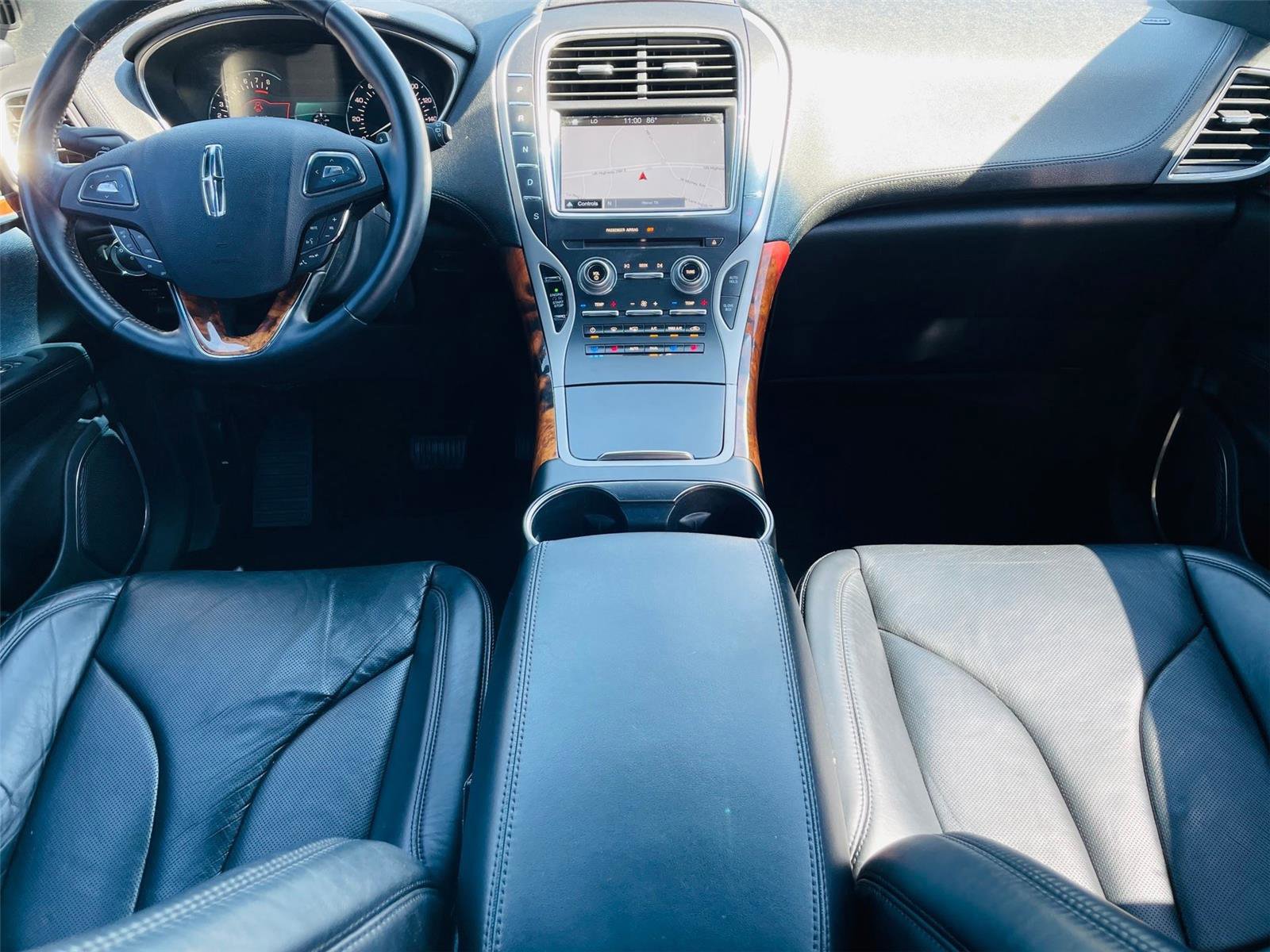 Used 2016 Lincoln MKX Reserve w/ Climate Package FWD image 26