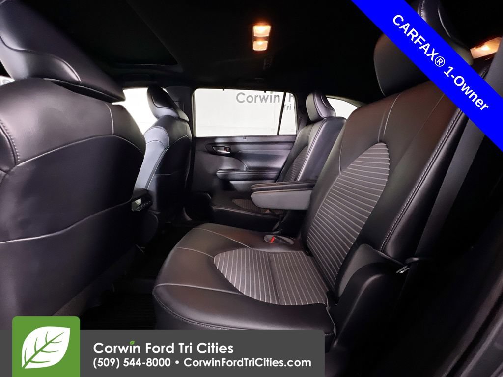 Used 2021 Toyota Highlander XSE AWD/4WD image 28