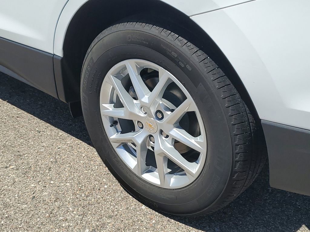 Used 2024 Chevrolet Equinox LT w/ LPO, Floor Liner Package FWD image 33