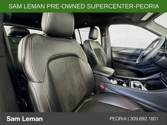 Used 2023 Jeep Grand Cherokee Altitude image 27