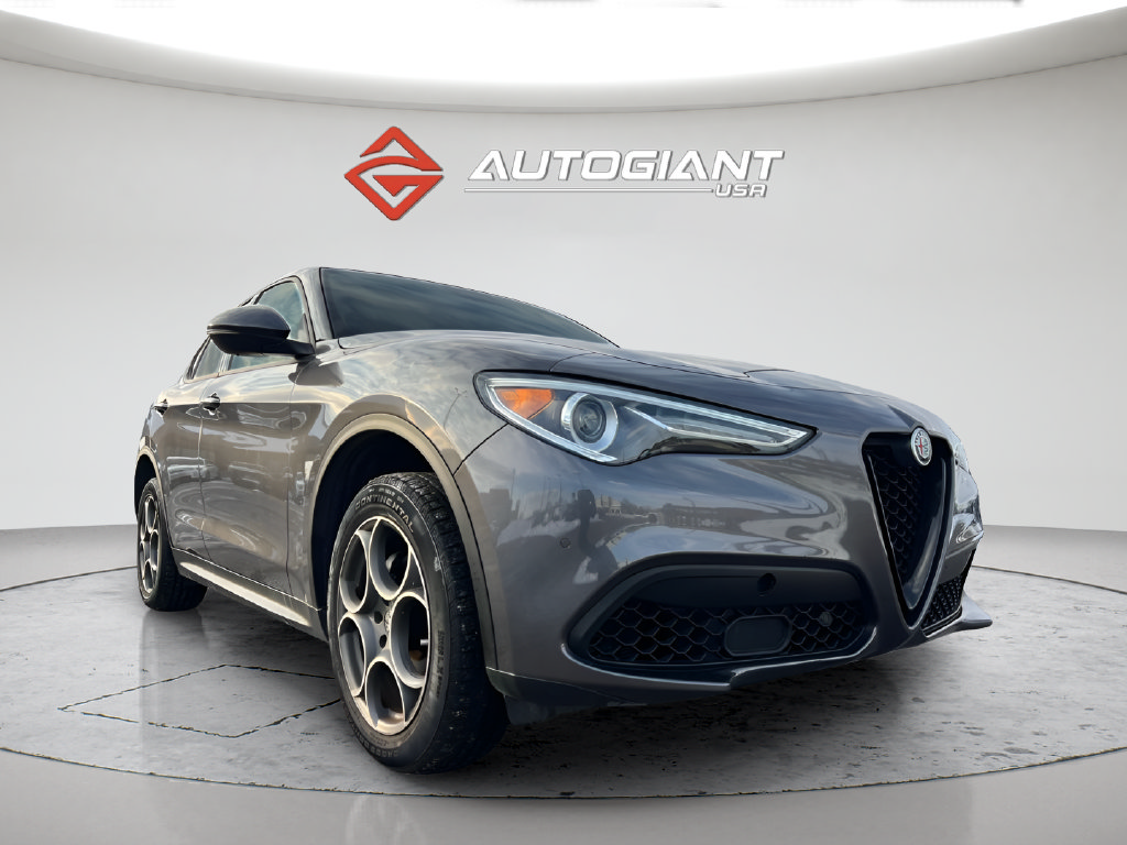 Used 2023 Alfa Romeo Stelvio Sprint RWD image 11