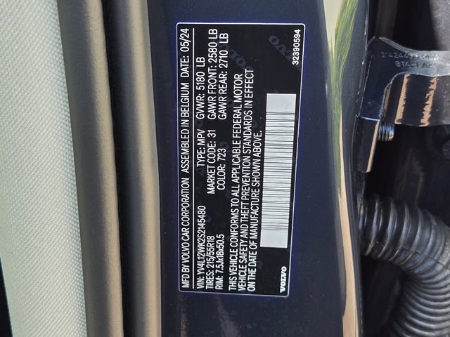 Certified 2025 Volvo V60 B5 Cross Country Plus image 21