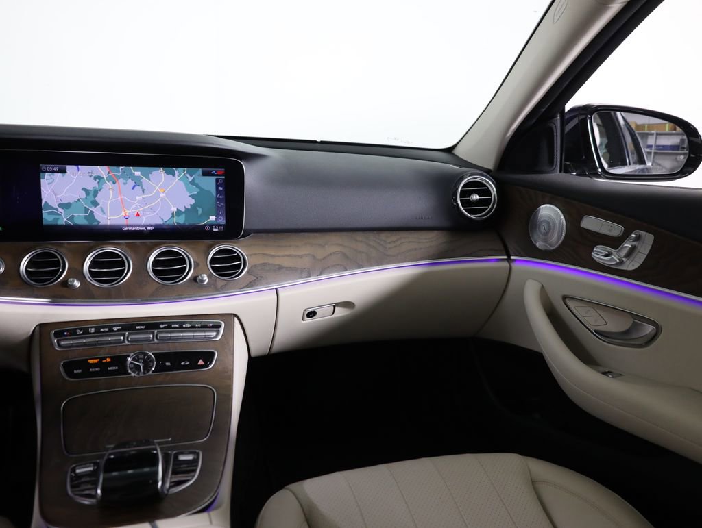 Used 2020 Mercedes-Benz E 350 4MATIC Sedan image 28