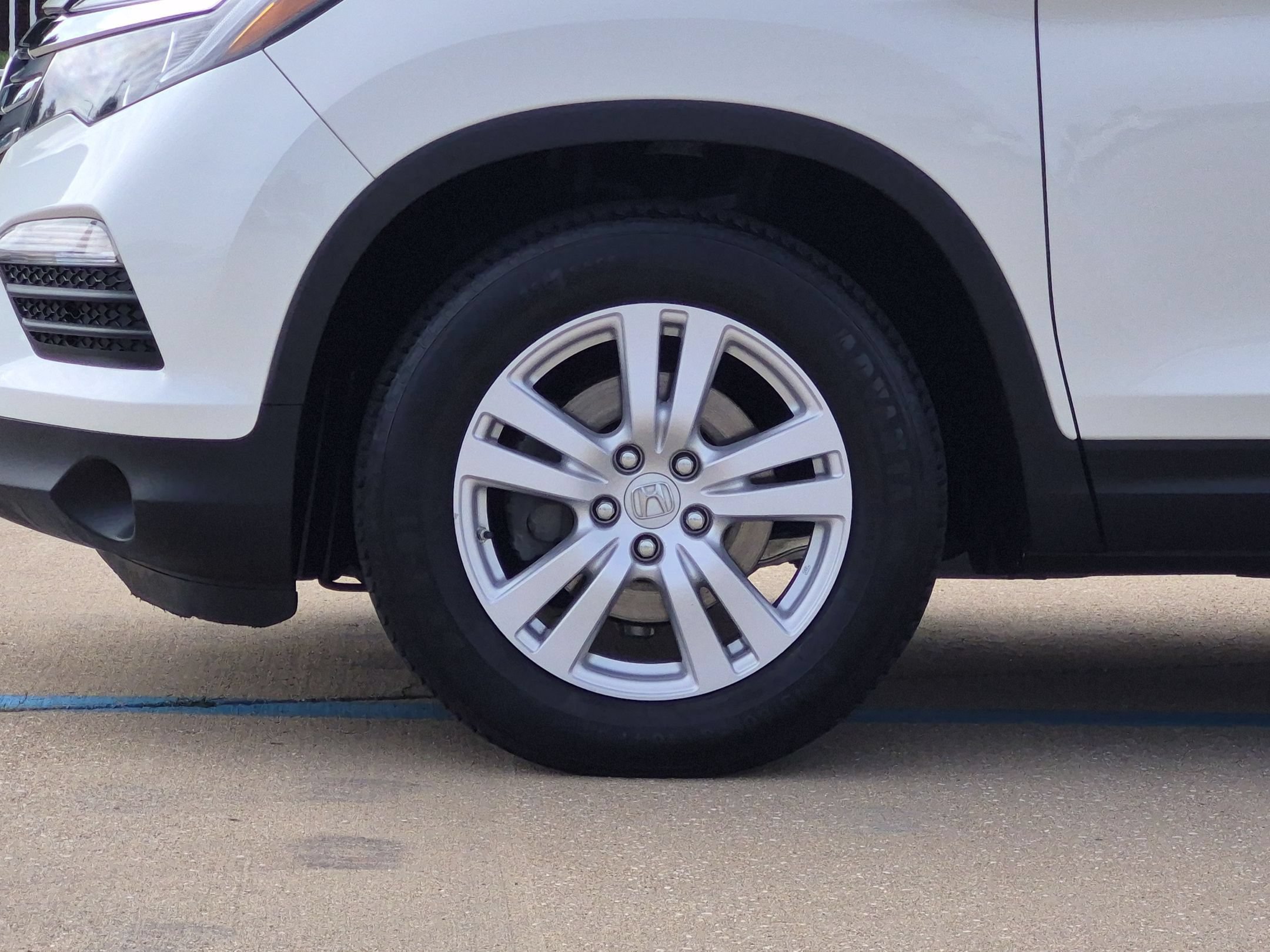 Used 2016 Honda Pilot LX image 32