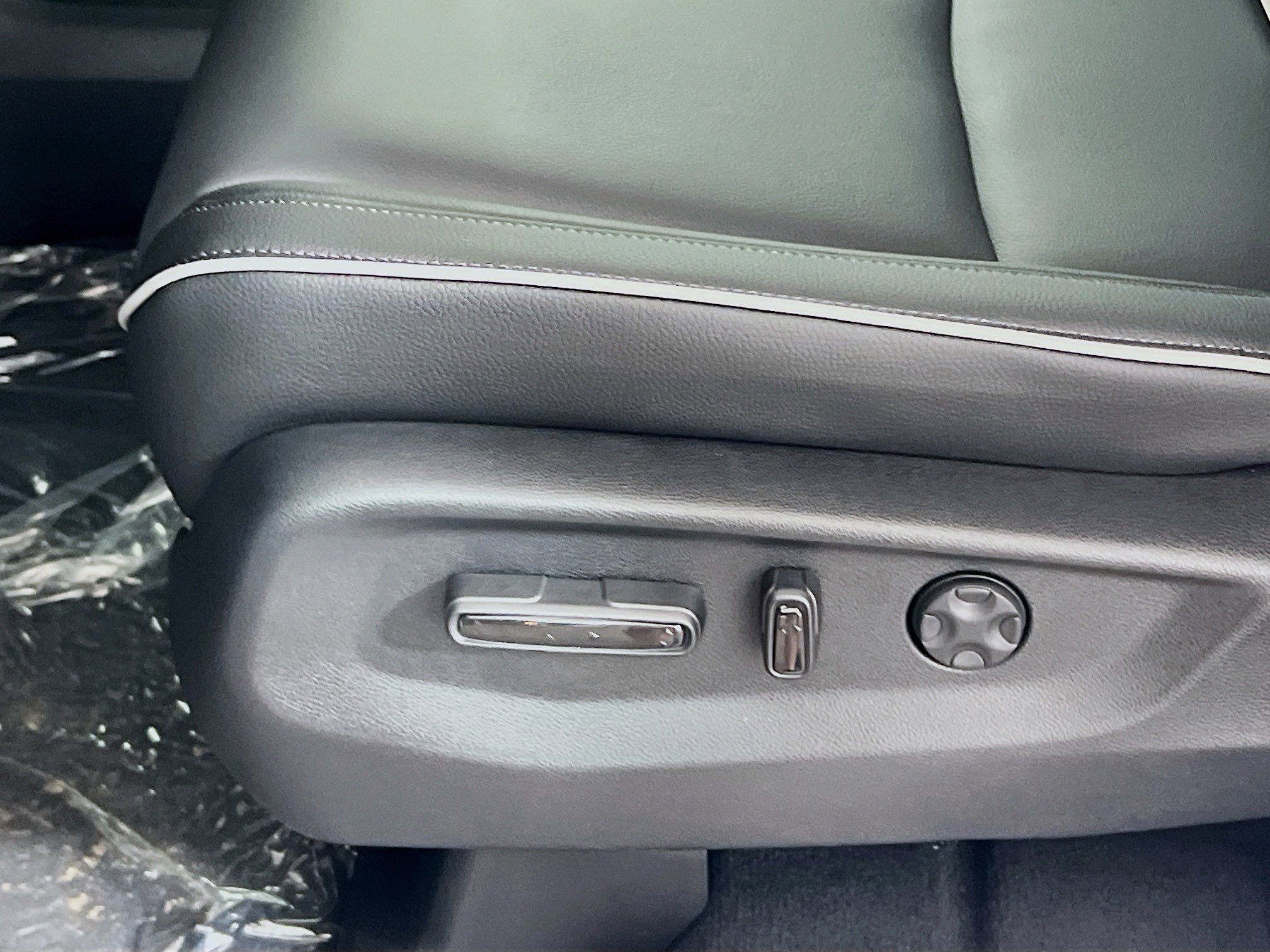 New 2026 Honda Odyssey Touring image 14