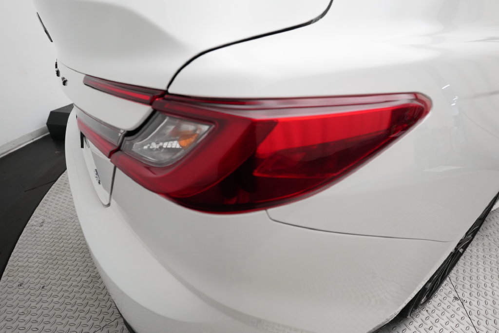 Used 2025 Toyota Camry SE FWD image 32