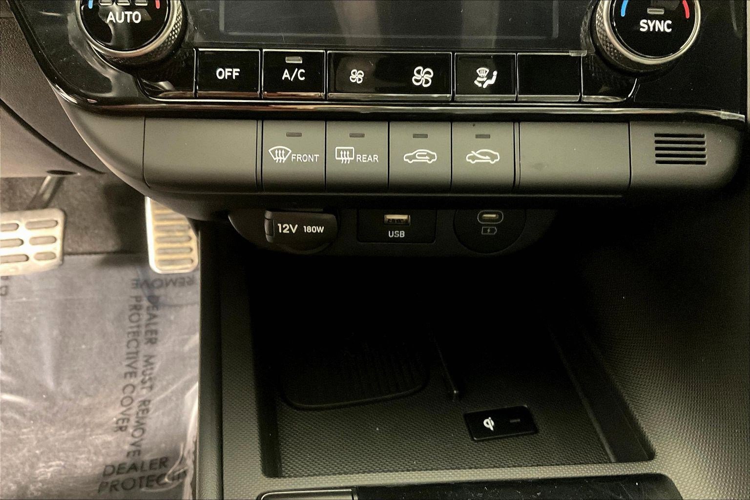 Used 2025 Hyundai Elantra Sport image 15