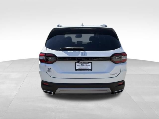 Used 2025 Honda Pilot Touring image 10