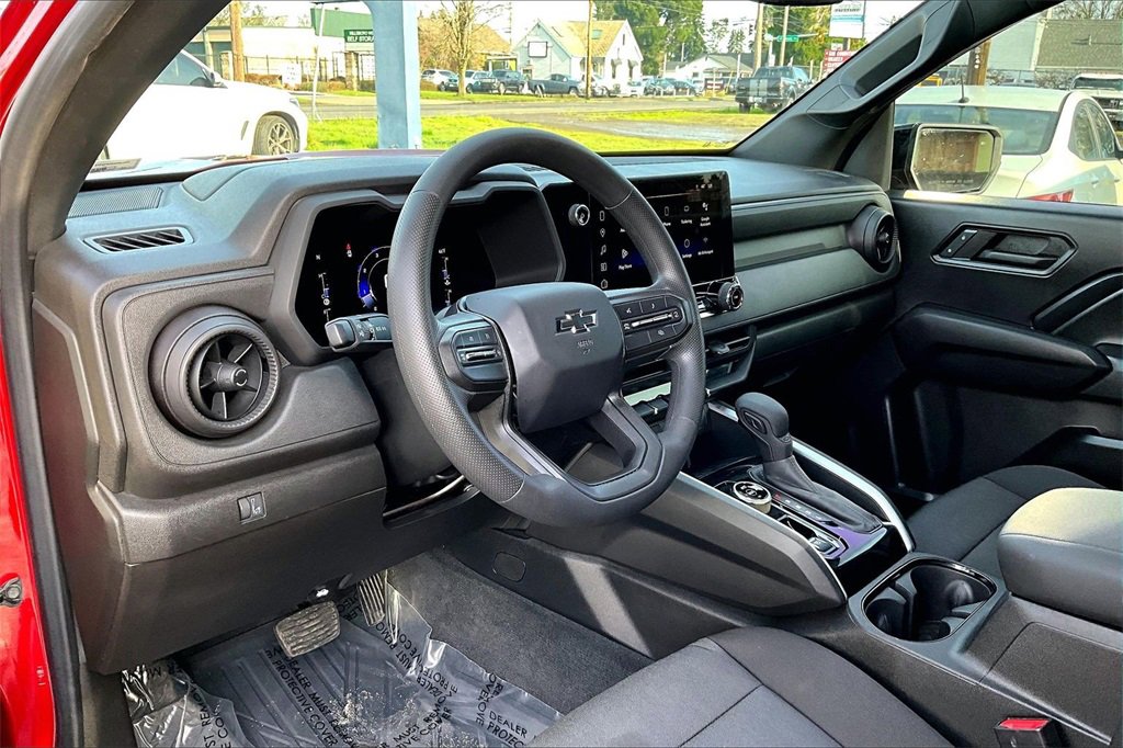 Used 2023 Chevrolet Colorado Trail Boss image 18