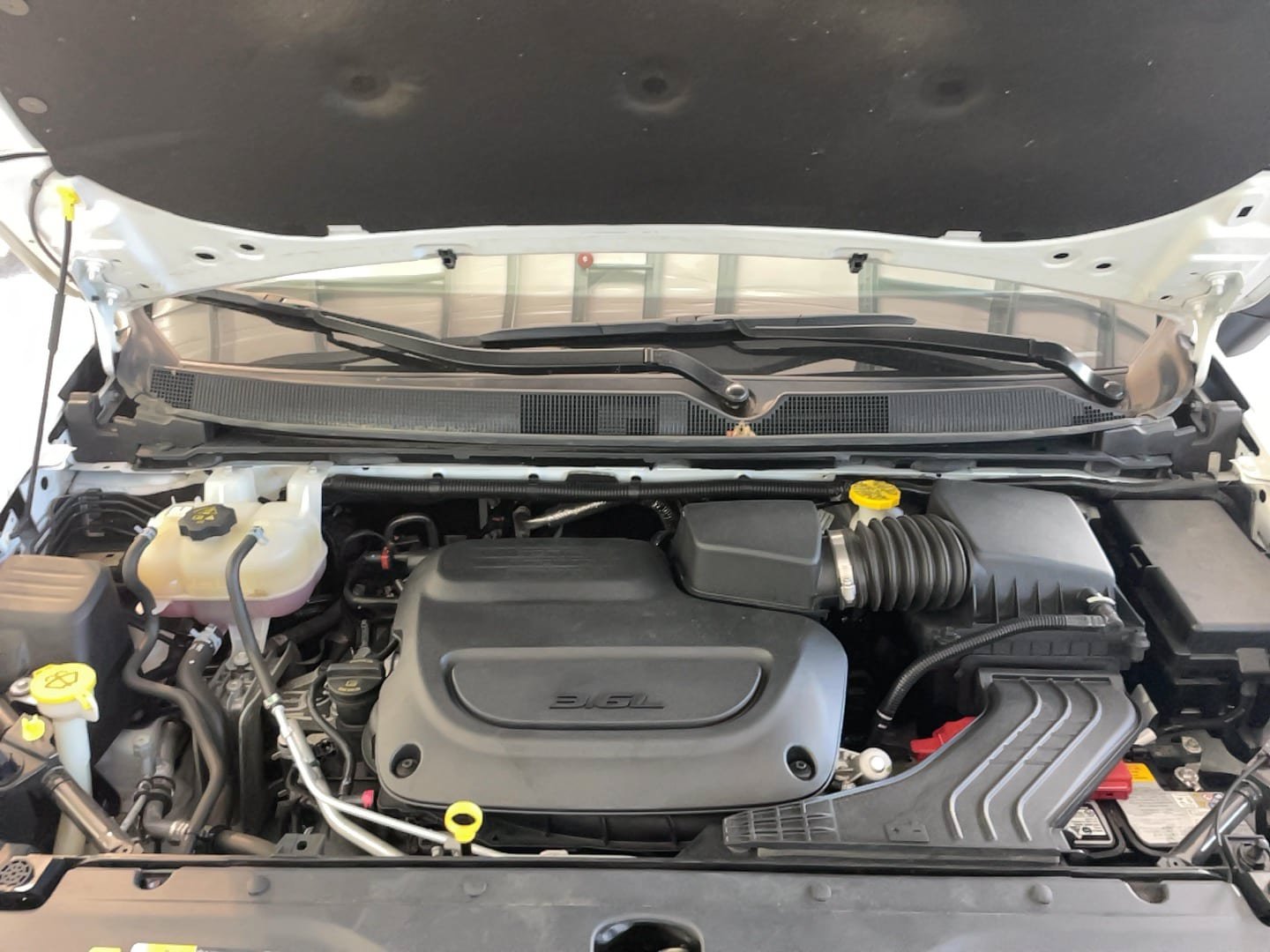 Used 2023 Chrysler Voyager LX FWD image 27