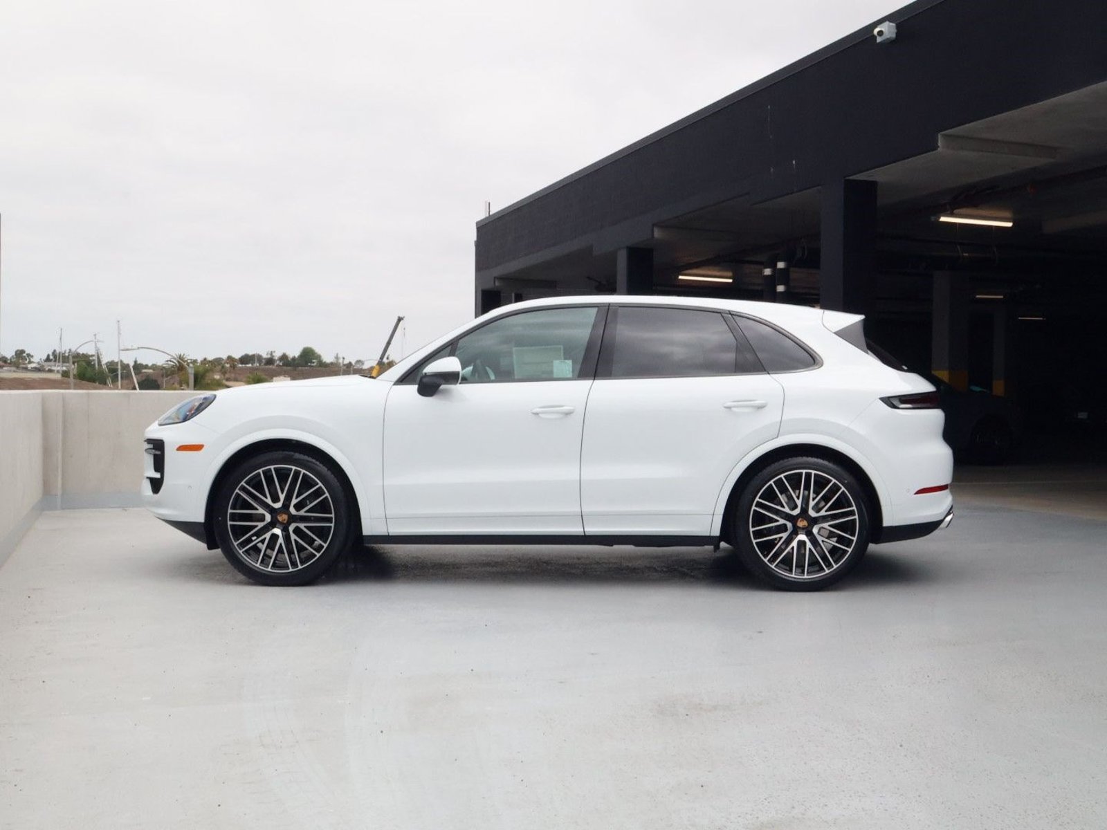 New 2026 Porsche Cayenne AWD/4WD image 2