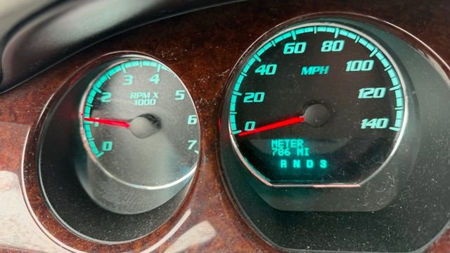 Used 2011 Buick Lucerne CXL image 15