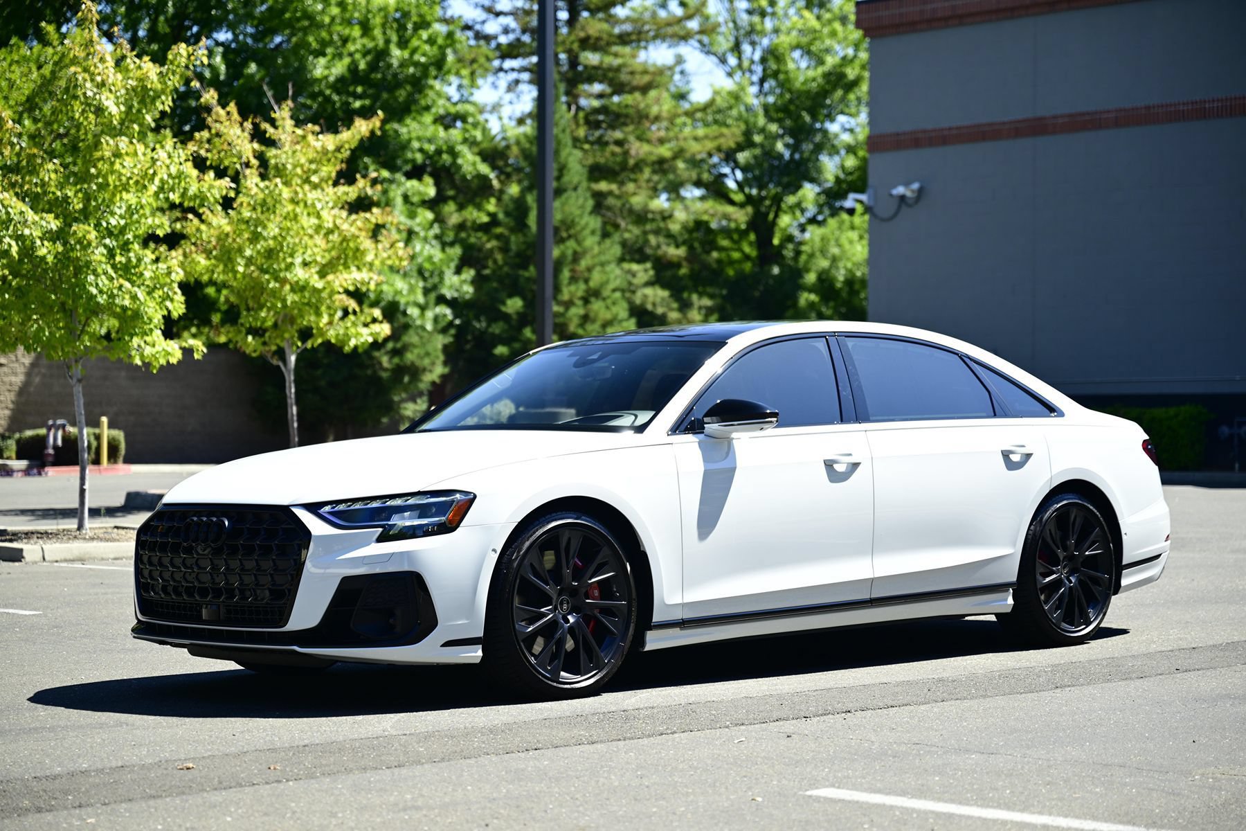 Used 2025 Audi S8 w/ Executive Package AWD/4WD image 19