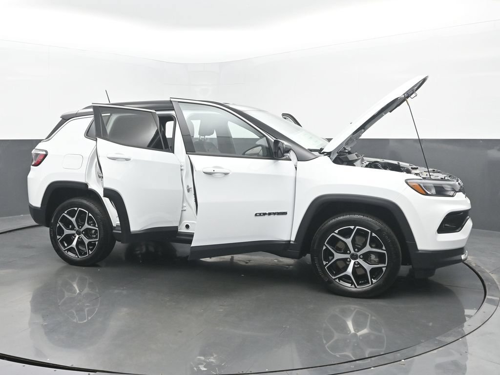 Used 2025 Jeep Compass Limited AWD/4WD image 60