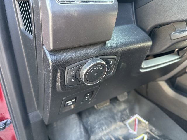 Used 2018 Ford F150 XLT w/ Equipment Group 302A Luxury AWD/4WD image 18