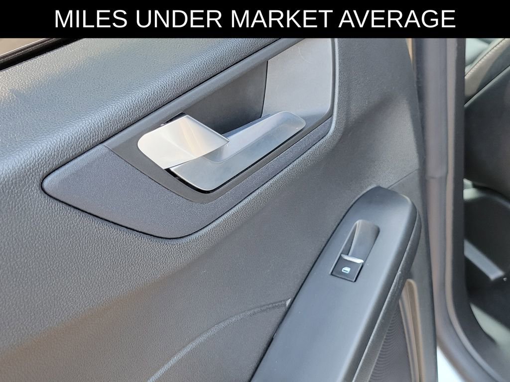 Used 2023 Ford Escape Platinum image 14