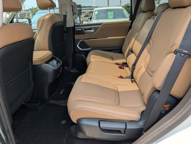 Used 2026 INFINITI QX80 Luxe w/ Cargo Package AWD/4WD image 17