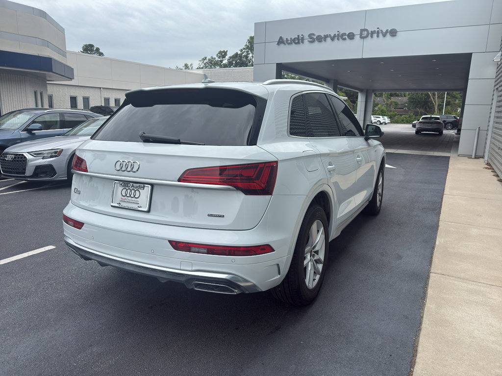 Used 2023 Audi Q5 2.0T Premium w/ Convenience Package AWD/4WD image 5