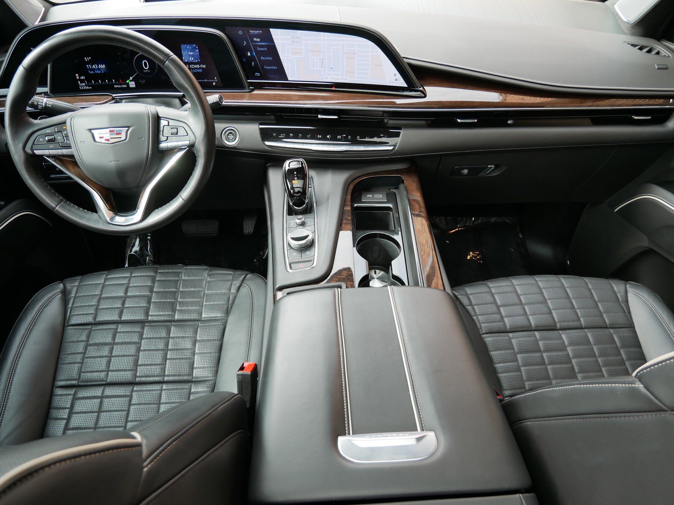 Certified 2022 Cadillac Escalade Sport Platinum w/ LPO, ONYX Package image 14