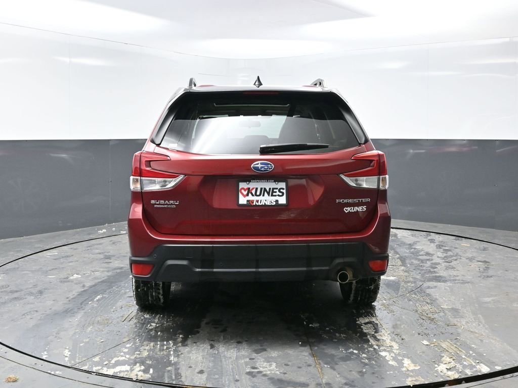 Used 2024 Subaru Forester Limited image 13