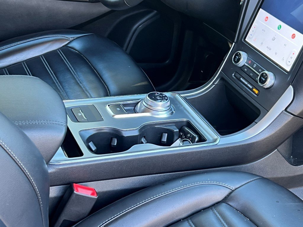 Used 2022 Ford Edge SEL image 12