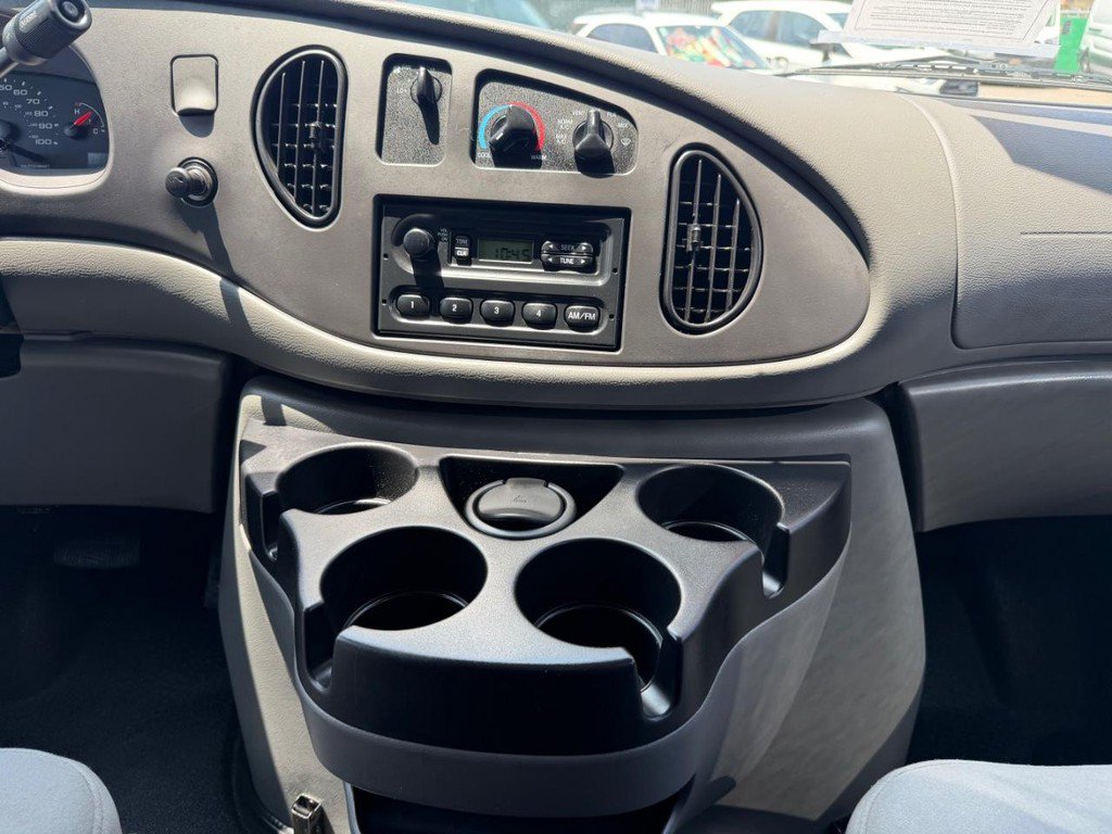 Used 2006 Ford E-150 and Econoline 150 RWD image 29