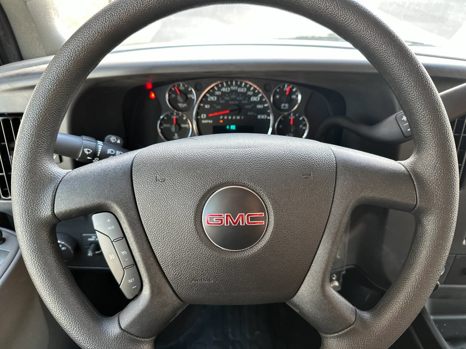 New 2025 GMC Savana 2500 w/ Driver Convenience Package RWD image 21