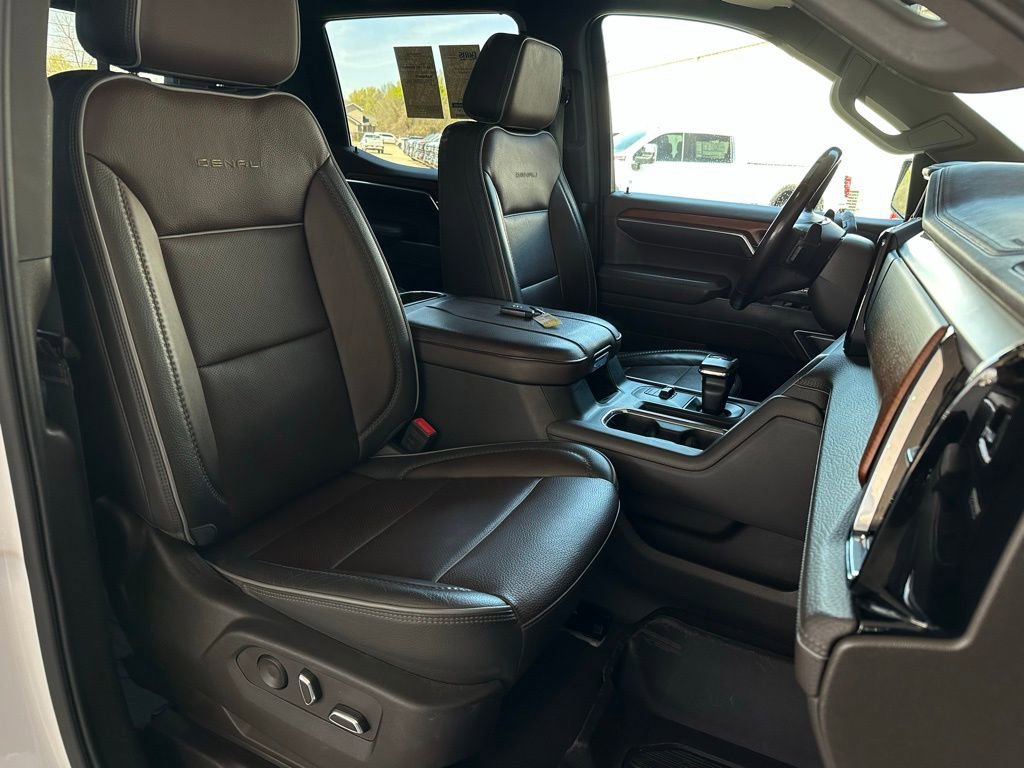Used 2023 GMC Sierra 1500 Denali w/ Denali Reserve Package image 17