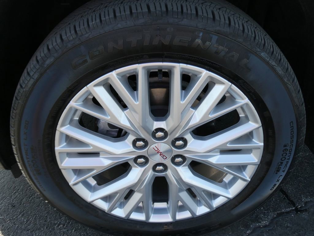 Certified 2025 GMC Acadia Elevation w/ Super Cruise Package FWD image 11