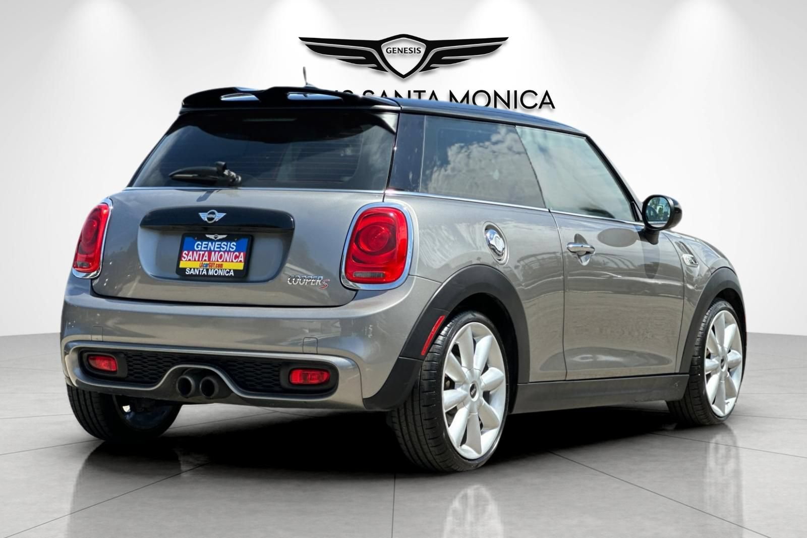 Used 2017 MINI Cooper S FWD image 4