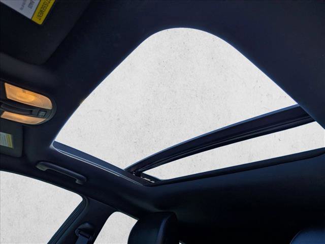 Used 2020 Hyundai Veloster Turbo FWD image 15