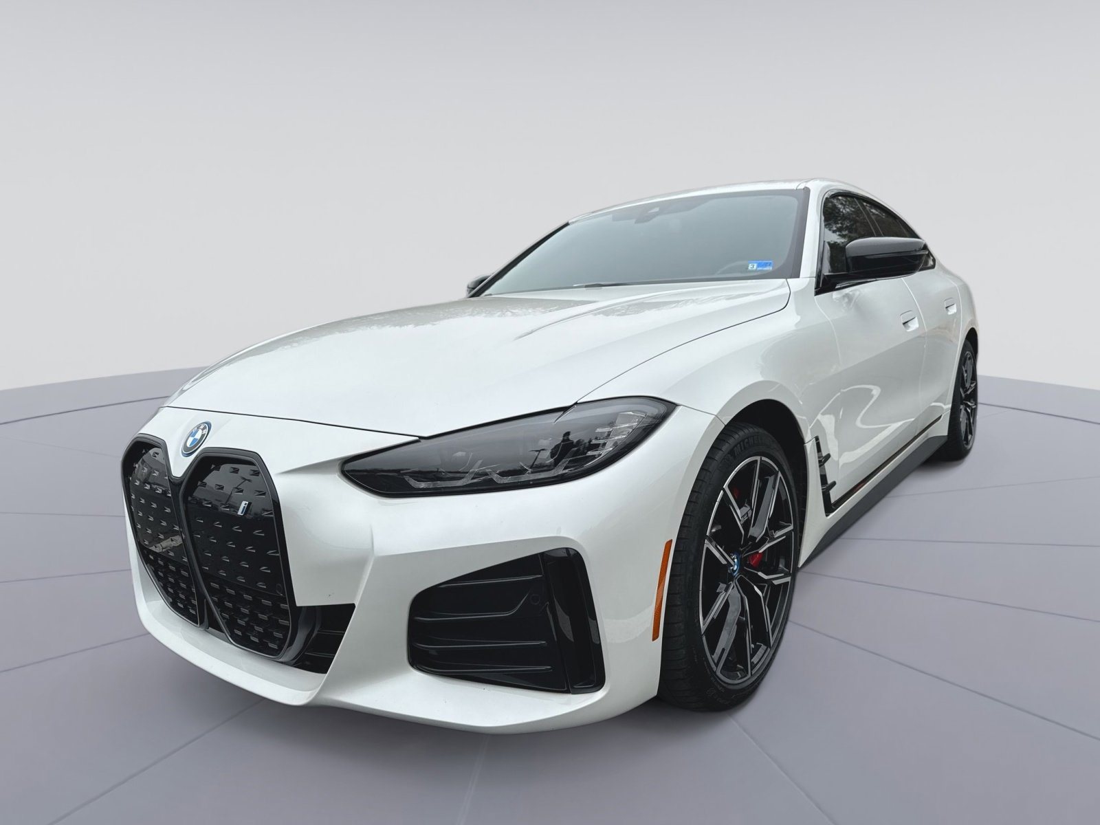 Used 2023 BMW i4 eDrive40 w/ M Sport Package image 5