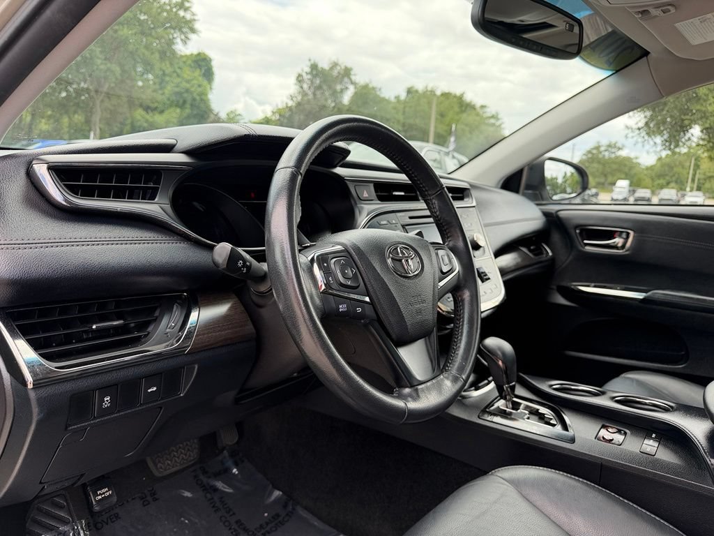 Used 2016 Toyota Avalon XLE Plus FWD image 34