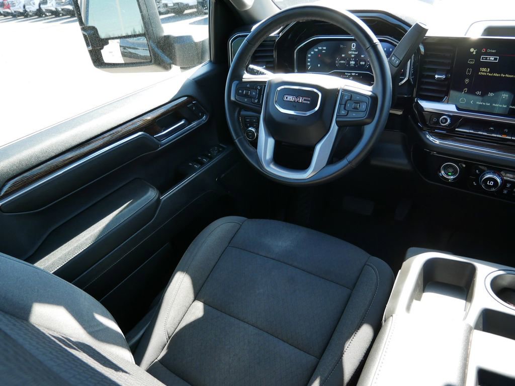 Used 2023 GMC Sierra 1500 Elevation w/ X31 Off-Road Package AWD/4WD image 18