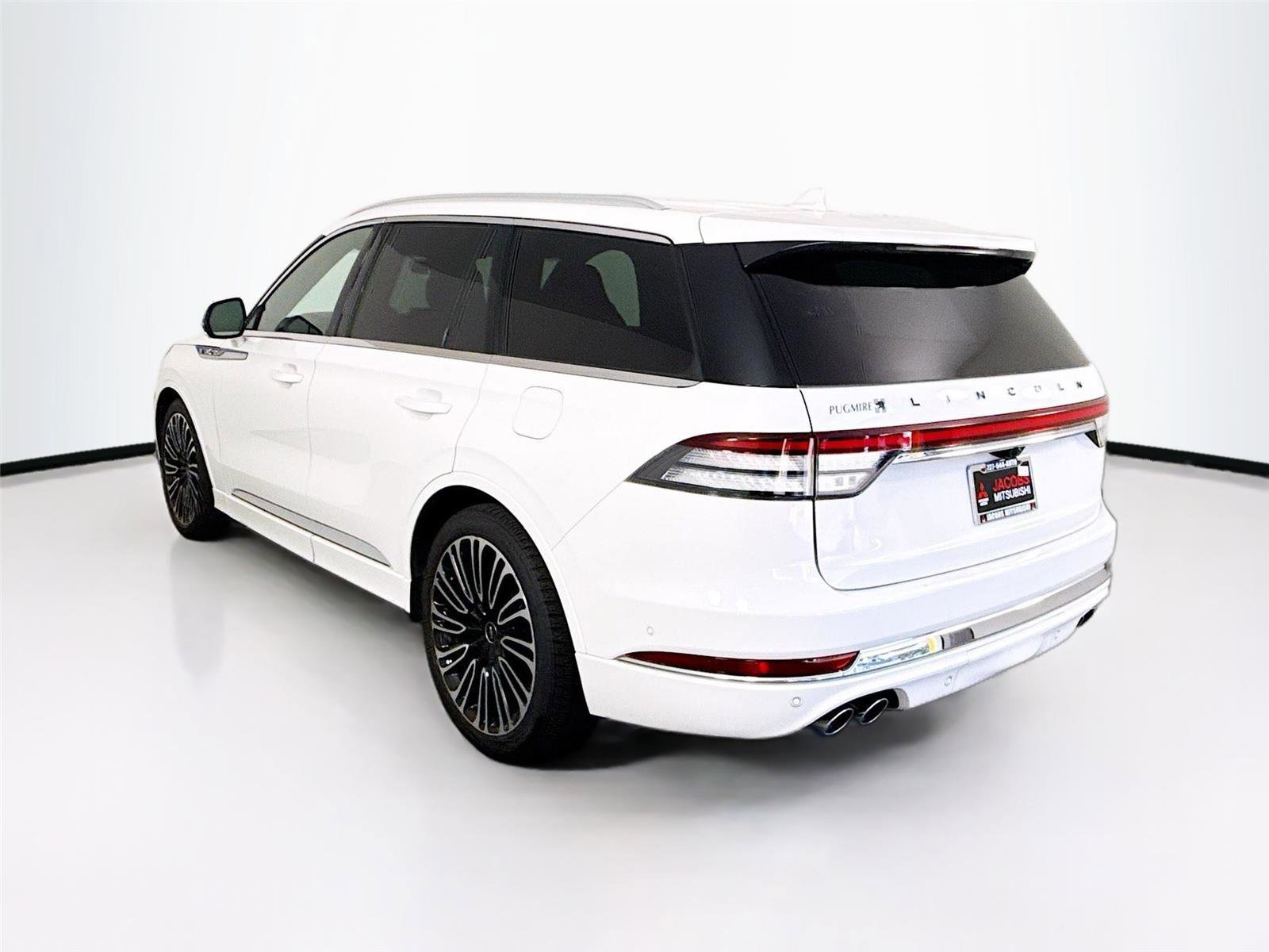 Used 2023 Lincoln Aviator Black Label w/ Dynamic Handling Package image 8