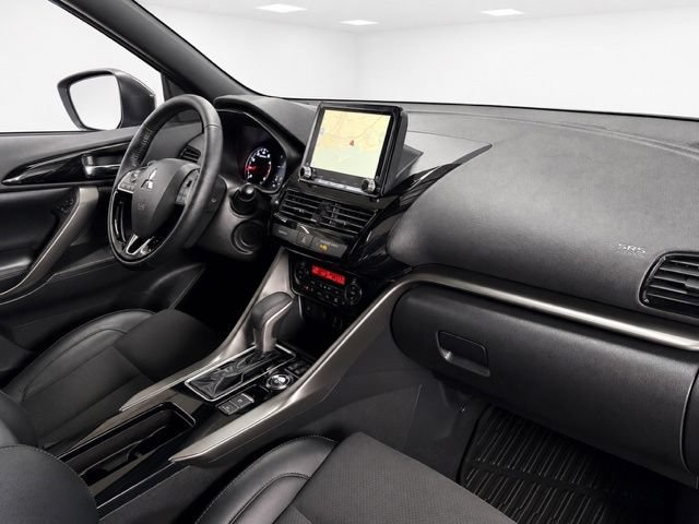Used 2025 Mitsubishi Eclipse Cross AWD image 23