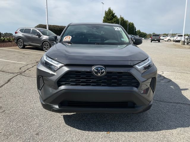 Used 2023 Toyota RAV4 LE video 2