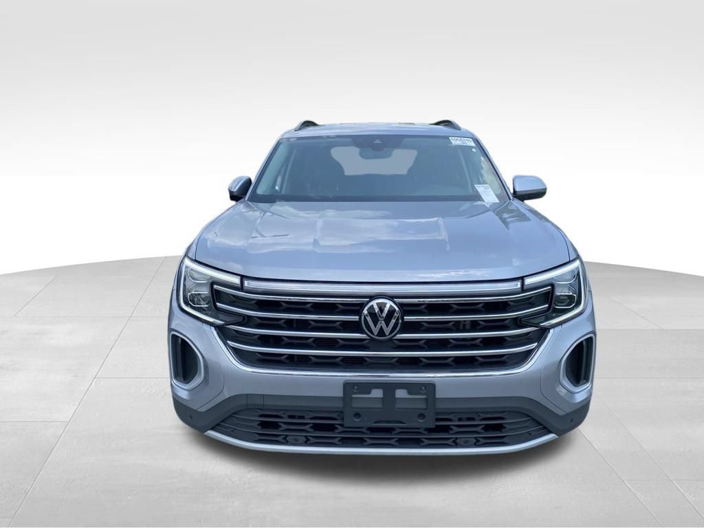 Used 2025 Volkswagen Atlas SE AWD/4WD image 3
