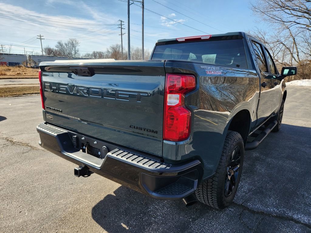 New 2025 Chevrolet Silverado 1500 Custom Trail Boss w/ Turbomax Blackout Package image 3