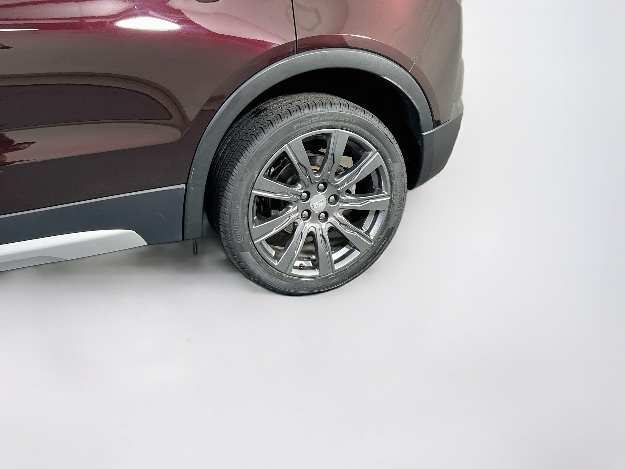 Used 2021 Cadillac XT4 Premium Luxury w/ Cold Weather Package AWD/4WD image 30