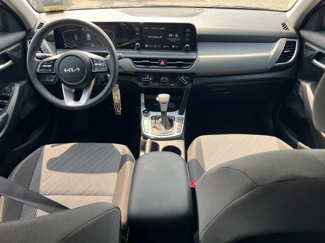 Used 2026 Kia Seltos LX AWD/4WD image 14