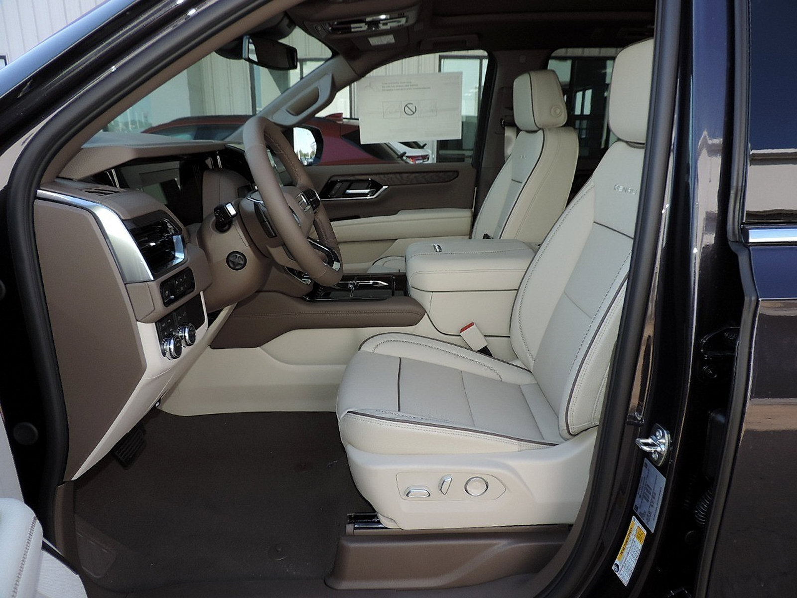 New 2026 GMC Yukon XL Denali w/ Sun & Power Step Package AWD/4WD image 17