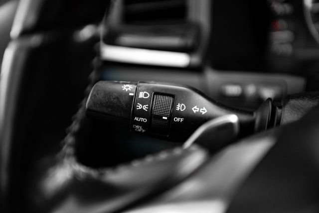Used 2016 Lexus LX 570 4WD w/ Luxury Package image 44
